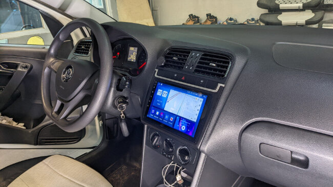 Магнитола для Volkswagen Polo 2009-2020 Parafar на Андроид 15.0 PF968RGI